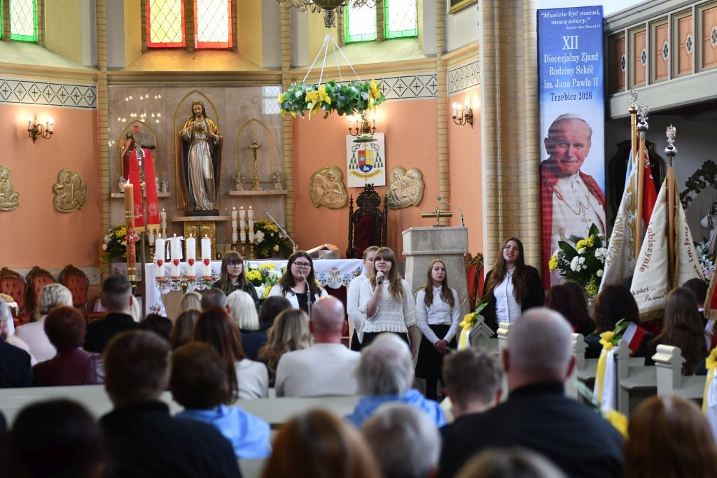 XII. Diecezjalny Zjazd Rodziny Szkół im. Jana Pawła II w Trzebiczu