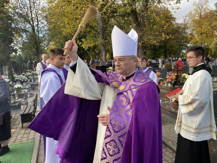 Uroczystość Wszystkich Świętych i Dzień Zaduszny