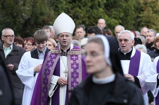 Uroczystość Wszystkich Świętych i Dzień Zaduszny w diecezji